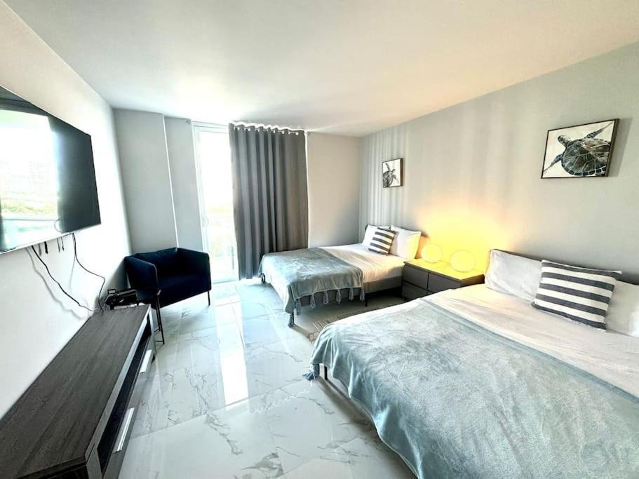 Sunny Isles Beach Spacious Apartment Exterior photo