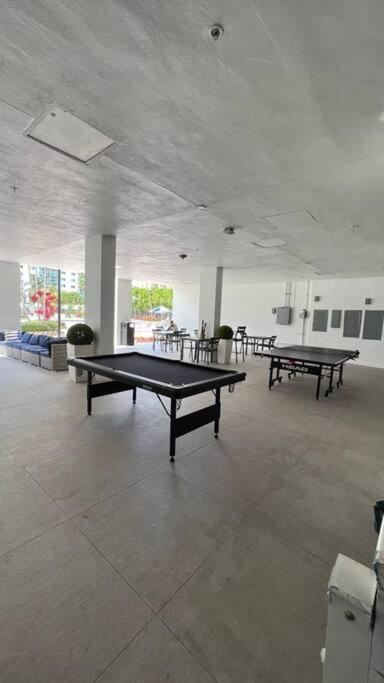 Sunny Isles Beach Spacious Apartment Exterior photo