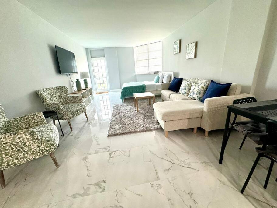 Sunny Isles Beach Spacious Apartment Exterior photo